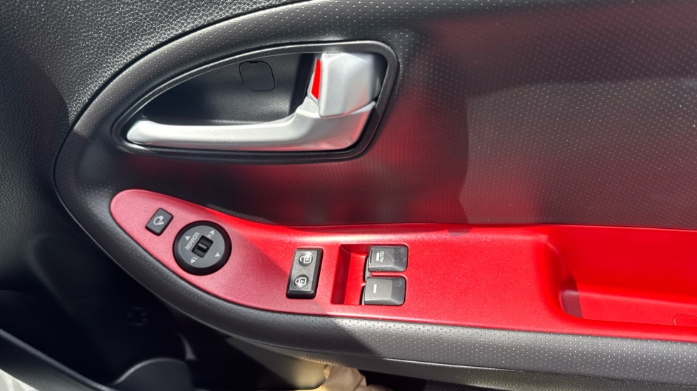 Kia Picanto 1.25 Chilli EcoDynamics 3dr Petrol Hatchback - Image 40