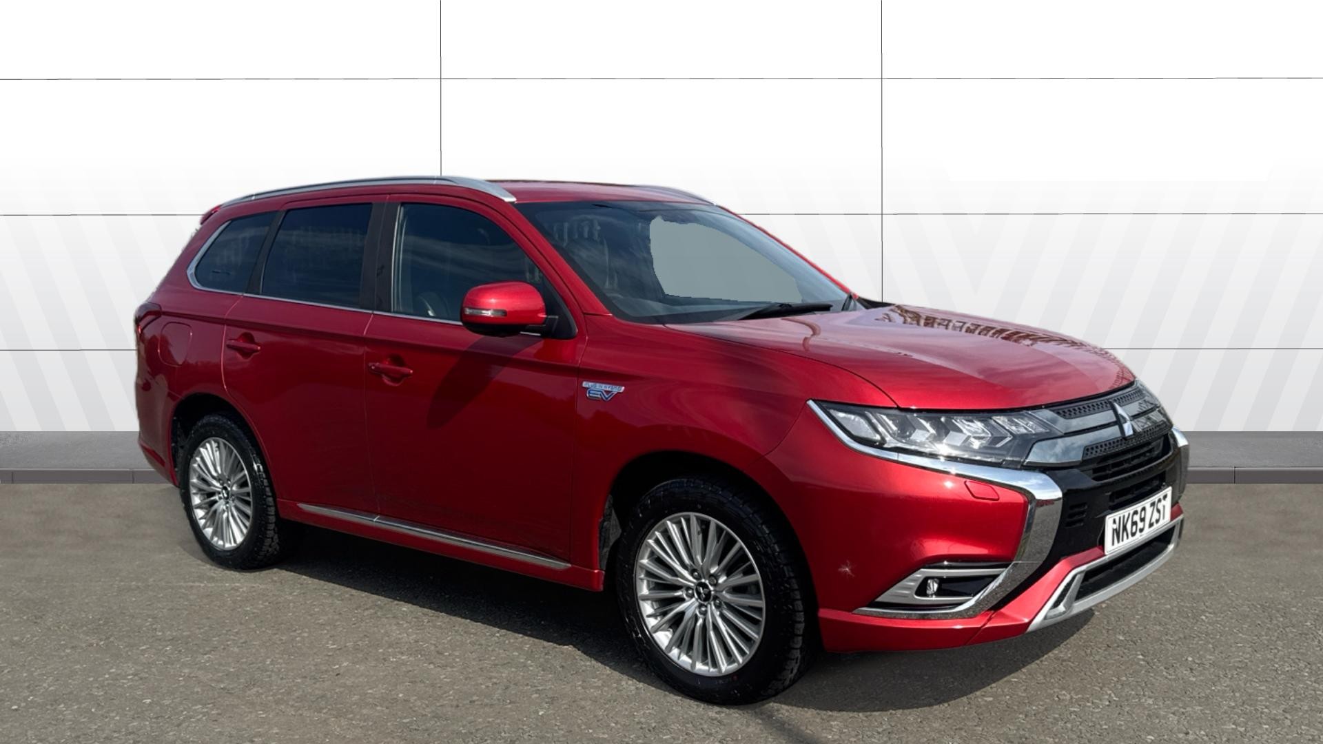Mitsubishi Outlander listing photo
