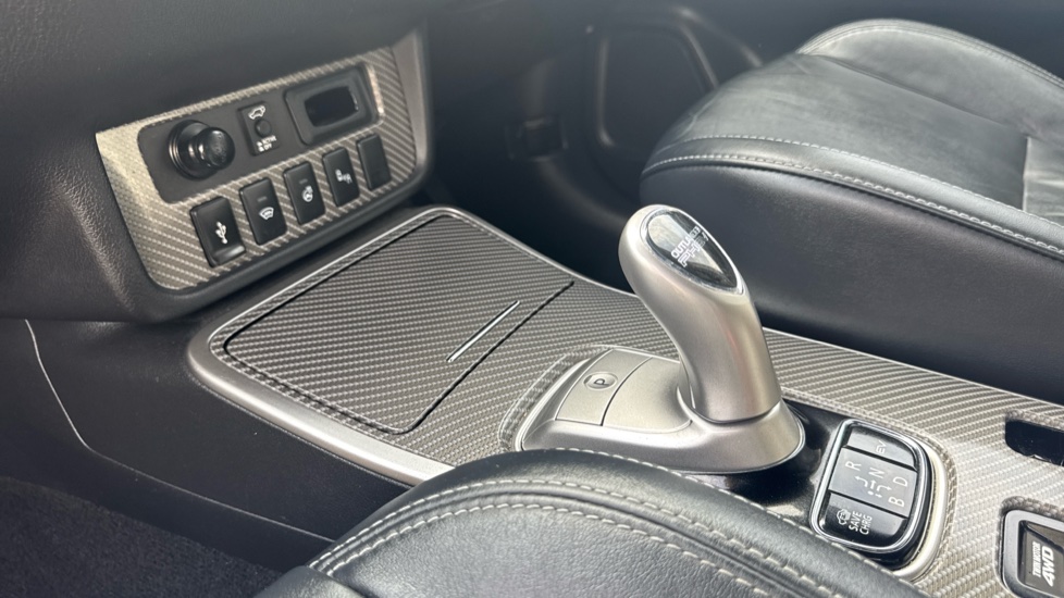 Mitsubishi Outlander 2.4 PHEV 4h 5dr Auto Estate - Image 13