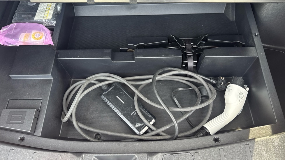 Mitsubishi Outlander 2.4 PHEV 4h 5dr Auto Estate - Image 23