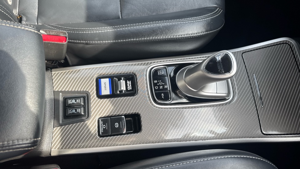 Mitsubishi Outlander 2.4 PHEV 4h 5dr Auto Estate - Image 47