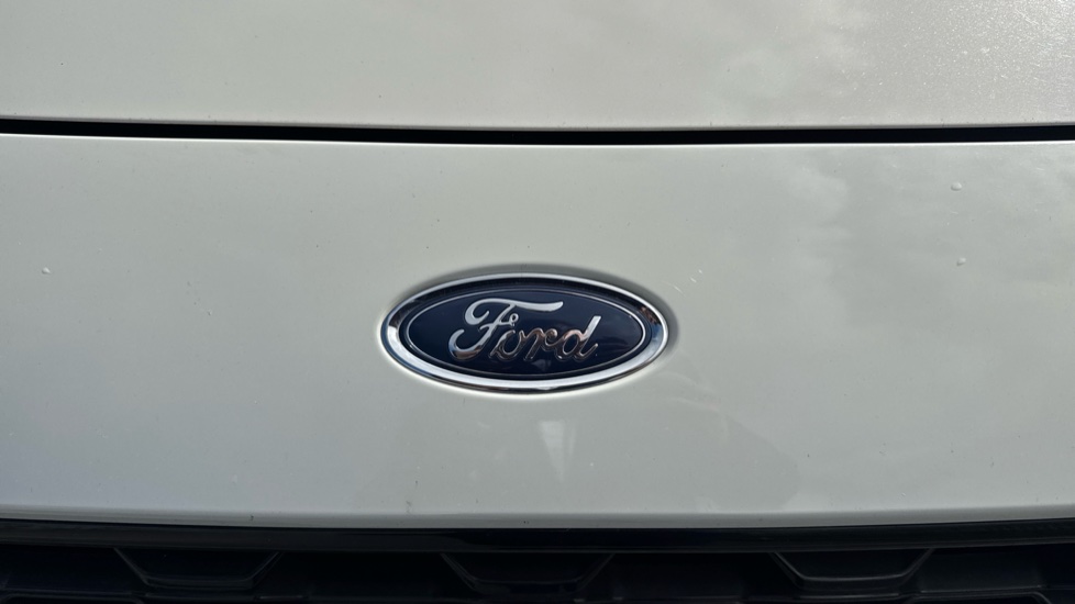 Ford Puma 1.0 EcoBoost Hybrid mHEV ST-Line 5dr Petrol Hatchback - Image 8