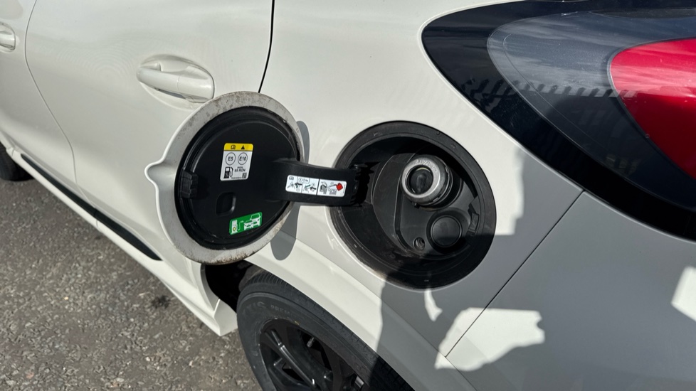 Ford Puma 1.0 EcoBoost Hybrid mHEV ST-Line 5dr Petrol Hatchback - Image 39