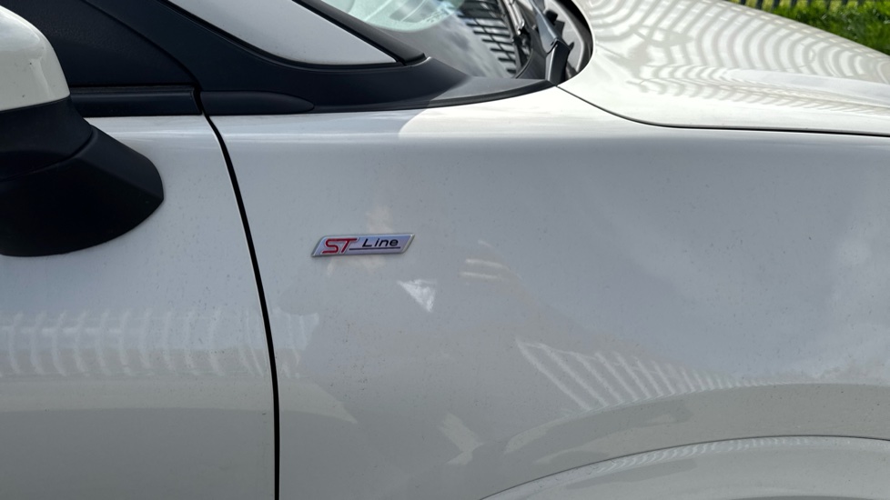 Ford Puma 1.0 EcoBoost Hybrid mHEV ST-Line 5dr Petrol Hatchback - Image 46