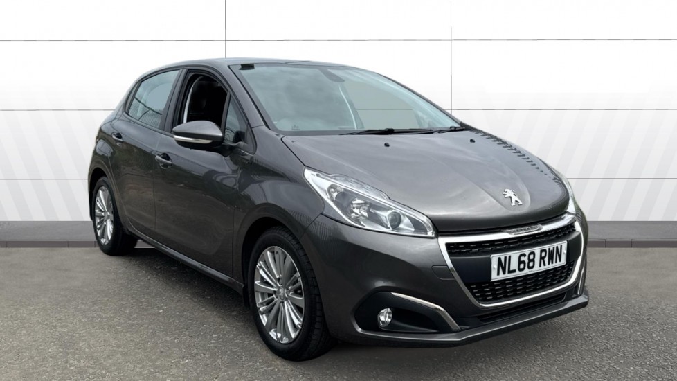 Peugeot 208 1.2 PureTech 82 Signature 5dr [Start Stop] Petrol Hatchback - Image 1