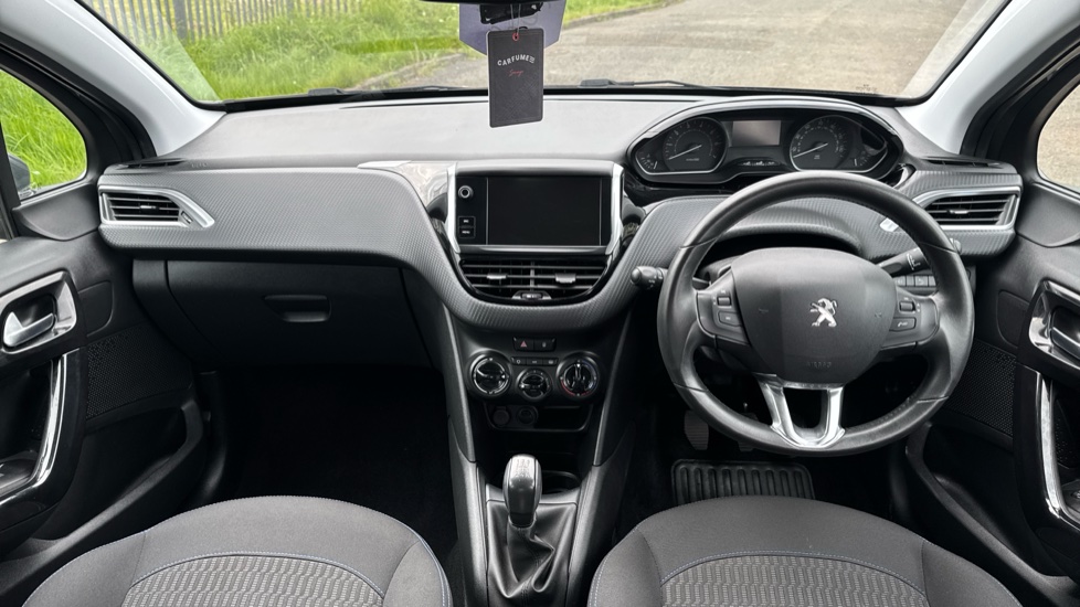 Peugeot 208 1.2 PureTech 82 Signature 5dr [Start Stop] Petrol Hatchback - Image 10