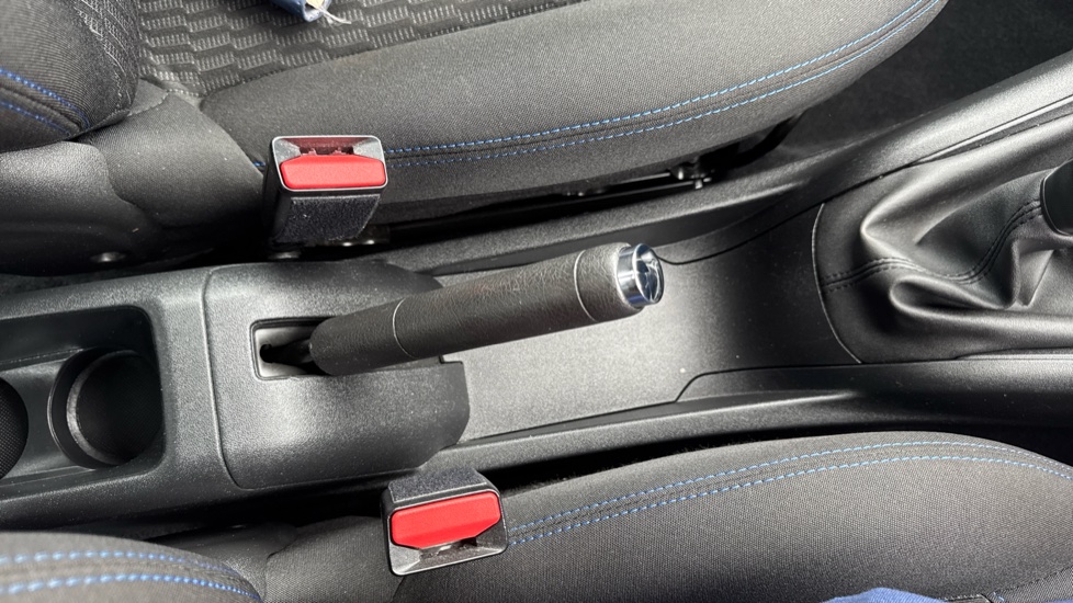 Peugeot 208 1.2 PureTech 82 Signature 5dr [Start Stop] Petrol Hatchback - Image 42