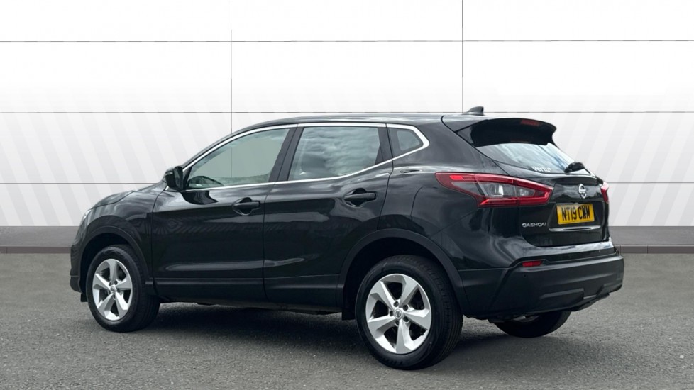 Nissan Qashqai 1.5 dCi 115 Acenta Premium 5dr Diesel Hatchback - Image 2
