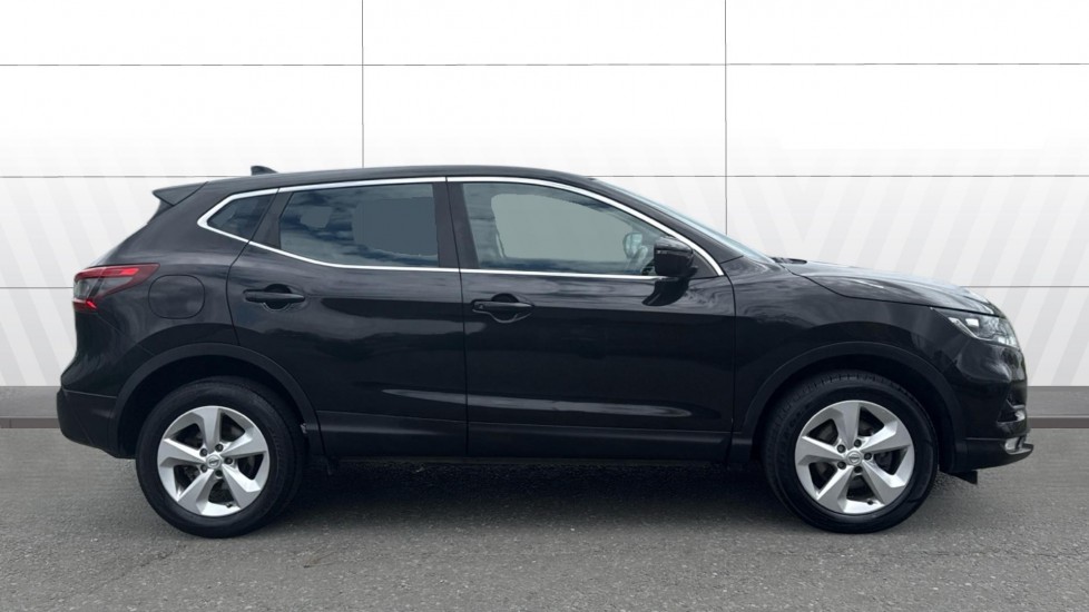 Nissan Qashqai 1.5 dCi 115 Acenta Premium 5dr Diesel Hatchback - Image 5