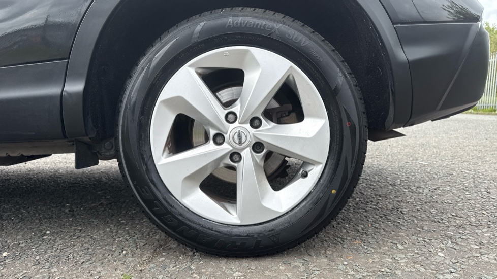 Nissan Qashqai 1.5 dCi 115 Acenta Premium 5dr Diesel Hatchback - Image 7