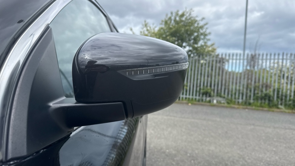 Nissan Qashqai 1.5 dCi 115 Acenta Premium 5dr Diesel Hatchback - Image 8