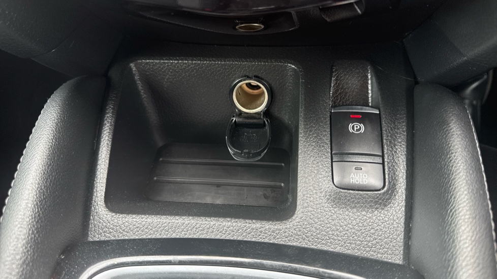 Nissan Qashqai 1.5 dCi 115 Acenta Premium 5dr Diesel Hatchback - Image 35