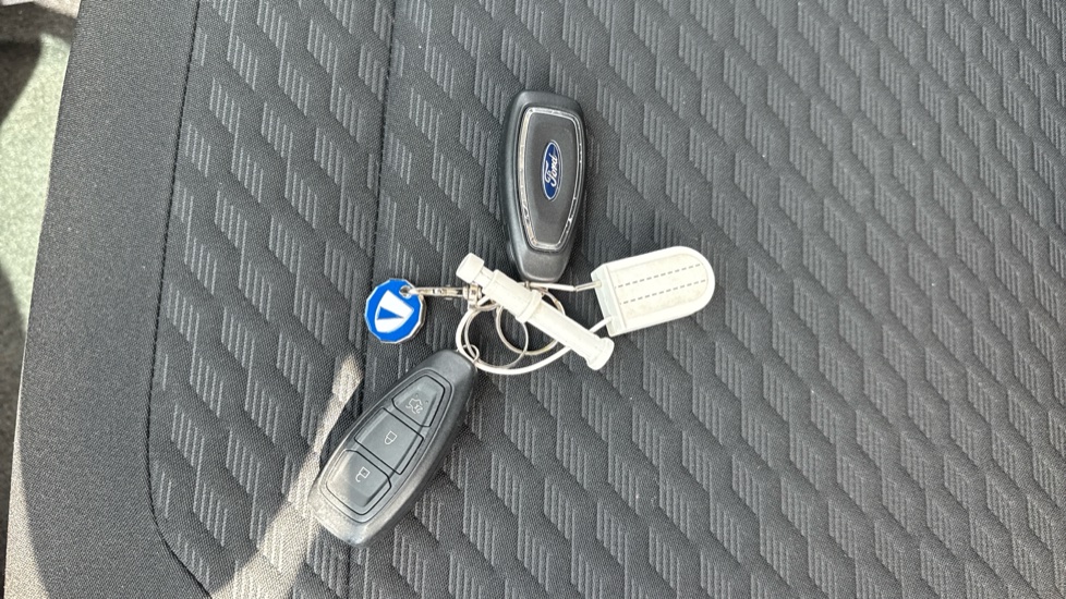 Ford Fiesta 1.0 EcoBoost Titanium 5dr Petrol Hatchback - Image 20