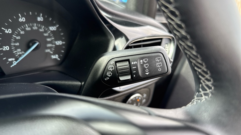 Ford Fiesta 1.0 EcoBoost Titanium 5dr Petrol Hatchback - Image 26
