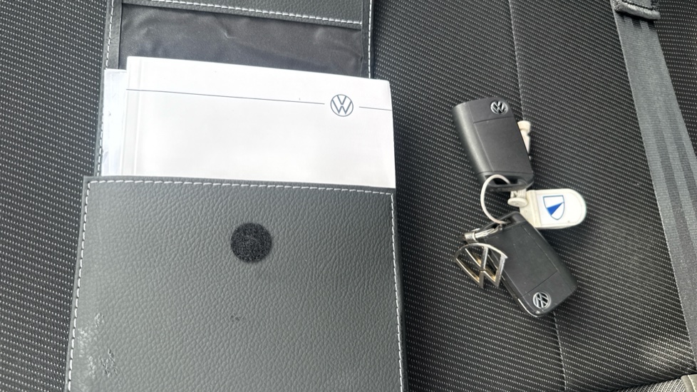 Volkswagen T-Cross 1.0 TSI Black Edition 5dr Petrol Estate - Image 18