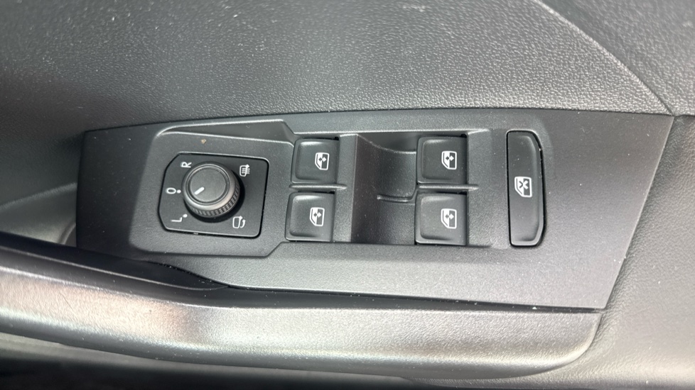 Volkswagen T-Cross 1.0 TSI Black Edition 5dr Petrol Estate - Image 25