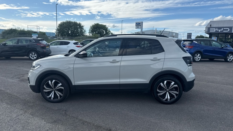 Volkswagen T-Cross 1.0 TSI Black Edition 5dr Petrol Estate - Image 33