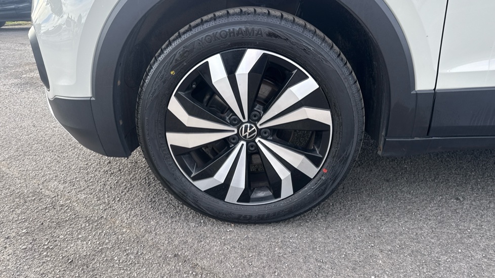 Volkswagen T-Cross 1.0 TSI Black Edition 5dr Petrol Estate - Image 34