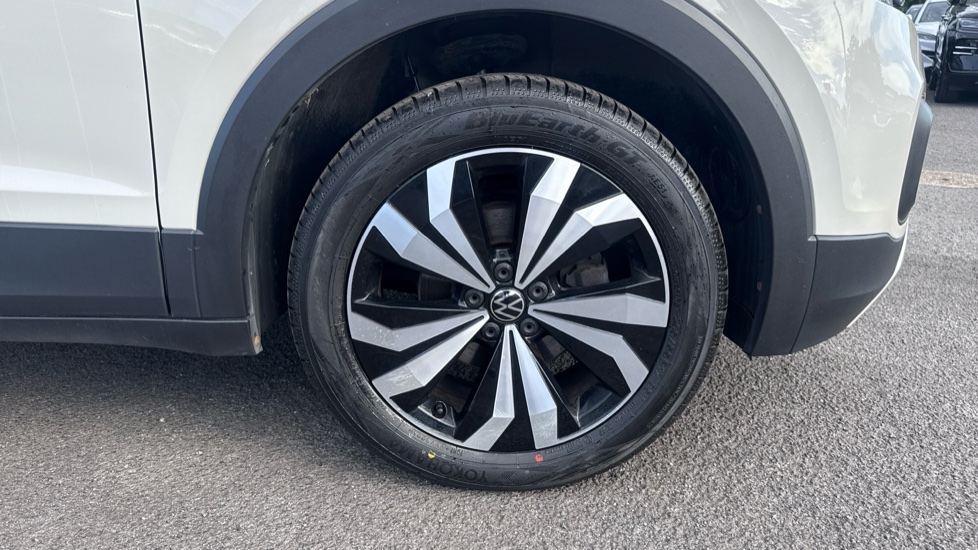 Volkswagen T-Cross 1.0 TSI Black Edition 5dr Petrol Estate - Image 37