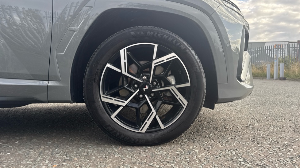 Hyundai TUCSON 1.6T Hybrid N Line S 5dr Auto Hybrid Estate - Image 7
