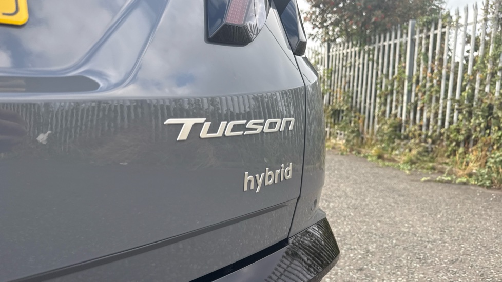 Hyundai TUCSON 1.6T Hybrid N Line S 5dr Auto Hybrid Estate - Image 8
