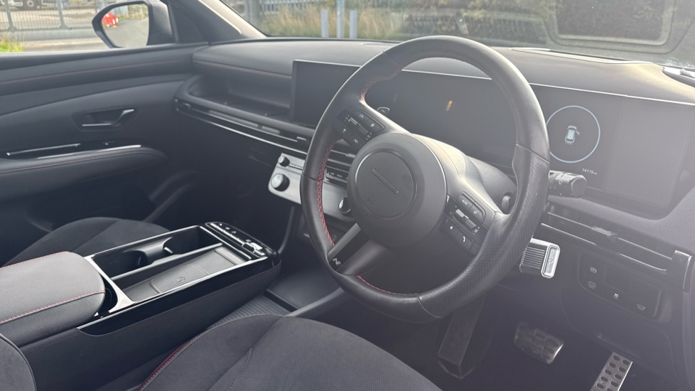 Hyundai TUCSON 1.6T Hybrid N Line S 5dr Auto Hybrid Estate - Image 11