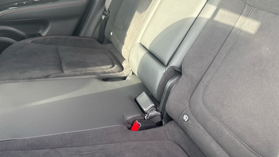 Hyundai TUCSON 1.6T Hybrid N Line S 5dr Auto Hybrid Estate - Image 17