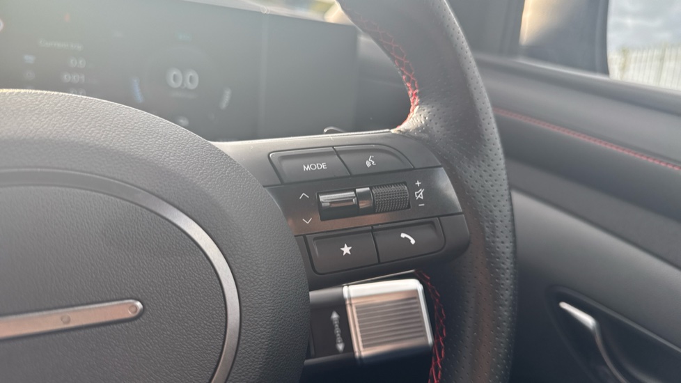 Hyundai TUCSON 1.6T Hybrid N Line S 5dr Auto Hybrid Estate - Image 23