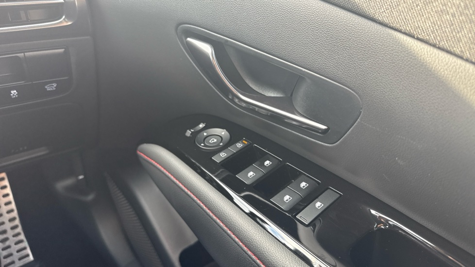 Hyundai TUCSON 1.6T Hybrid N Line S 5dr Auto Hybrid Estate - Image 27