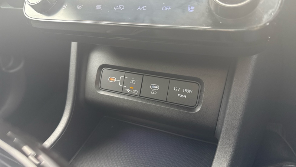 Hyundai TUCSON 1.6T Hybrid N Line S 5dr Auto Hybrid Estate - Image 32