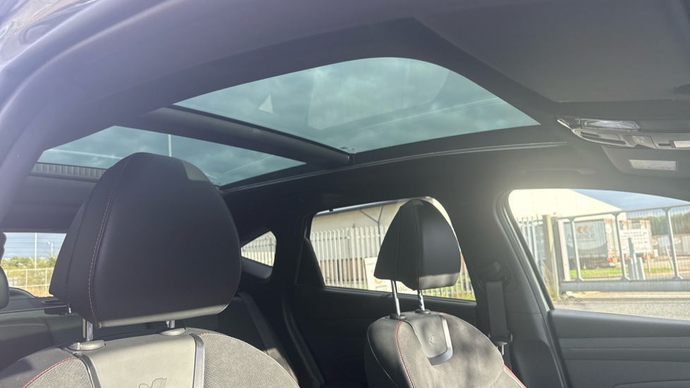 Hyundai TUCSON 1.6T Hybrid N Line S 5dr Auto Hybrid Estate - Image 38