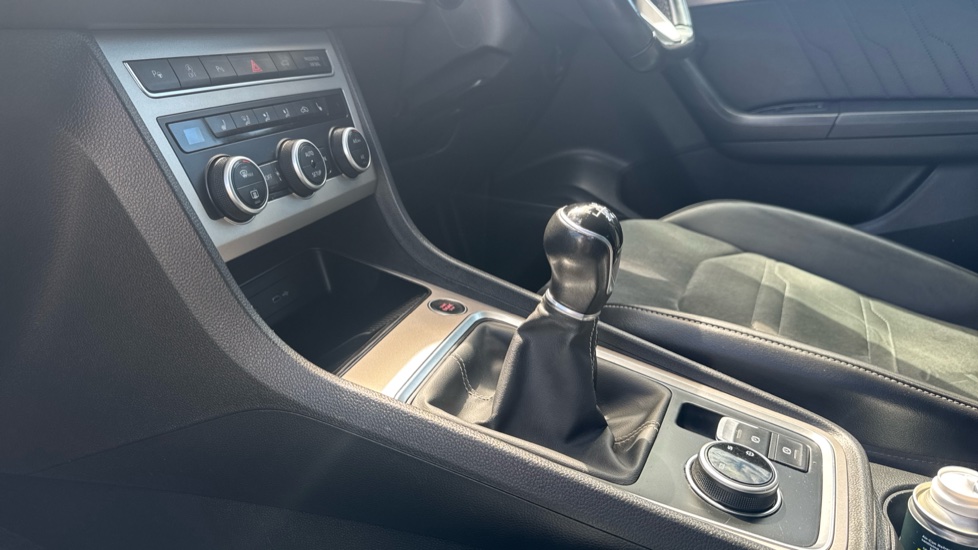 SEAT Ateca 1.5 TSI EVO Xperience Edition 5dr Petrol Estate - Image 13