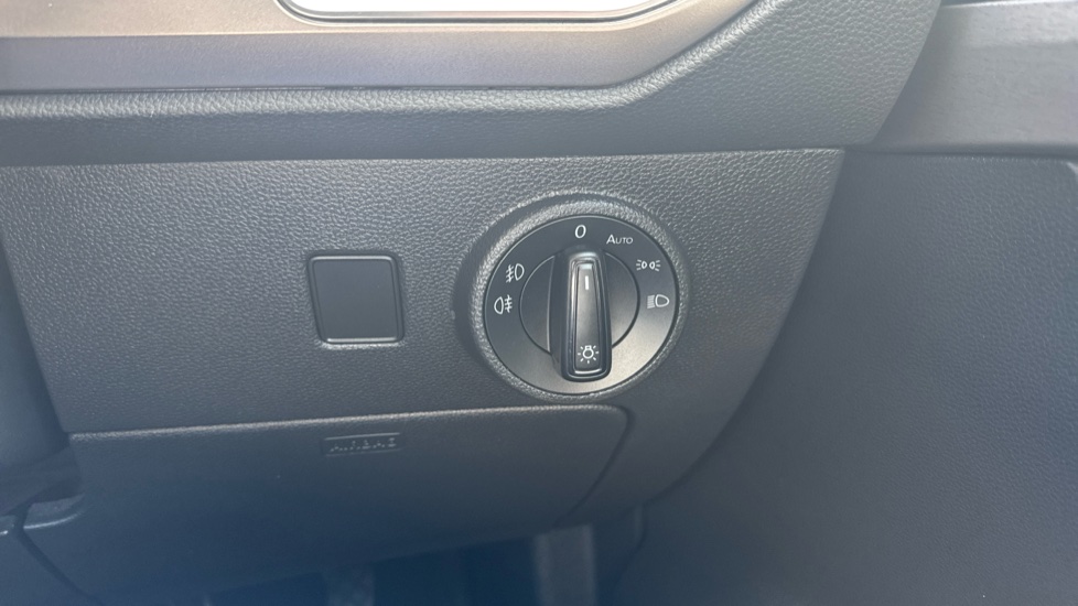 SEAT Ateca 1.5 TSI EVO Xperience Edition 5dr Petrol Estate - Image 34