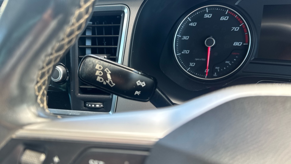 SEAT Ateca 1.5 TSI EVO Xperience Edition 5dr Petrol Estate - Image 35