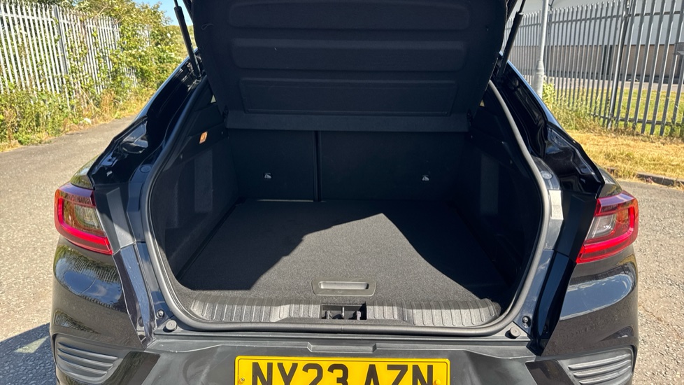 Renault Arkana 1.6 E-Tech full hybrid 145 Engineered 5dr Auto Hybrid Estate - Image 4