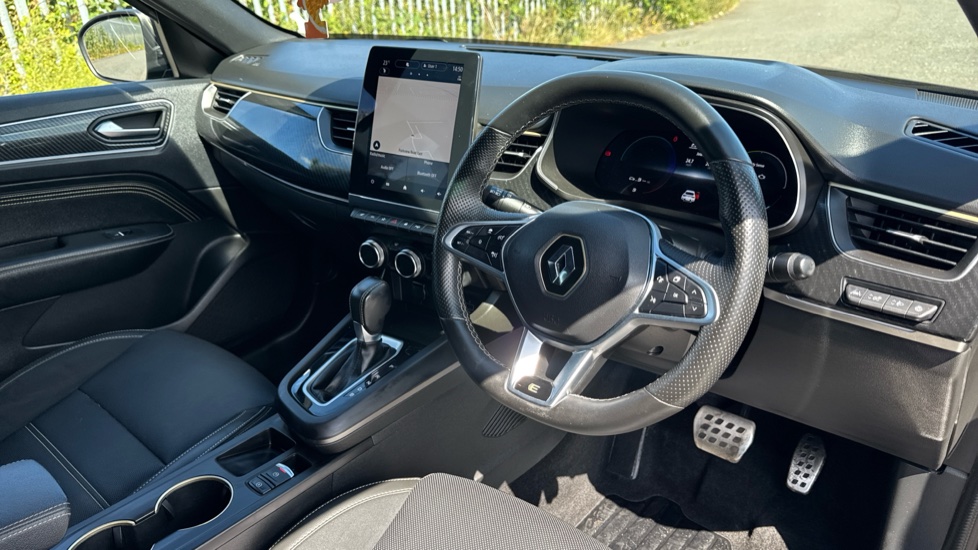Renault Arkana 1.6 E-Tech full hybrid 145 Engineered 5dr Auto Hybrid Estate - Image 11