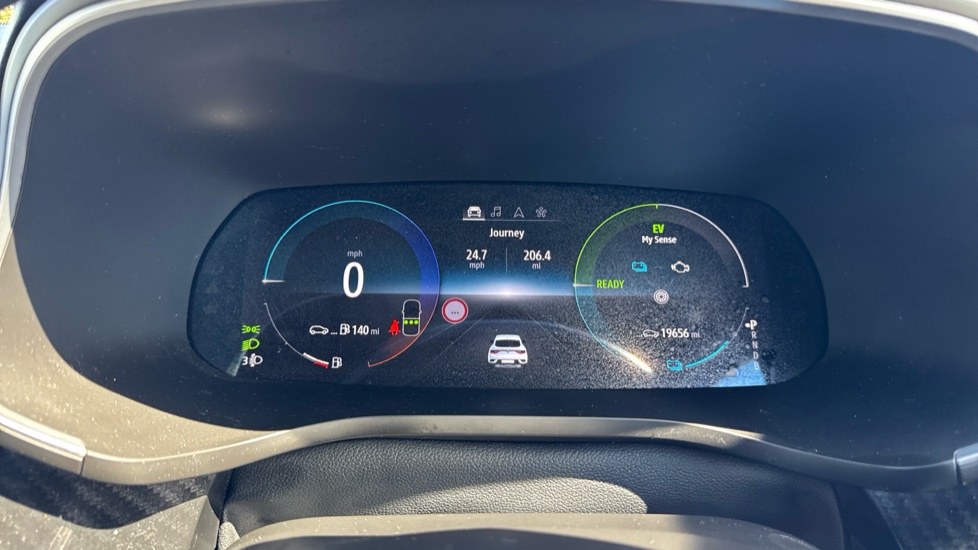 Renault Arkana 1.6 E-Tech full hybrid 145 Engineered 5dr Auto Hybrid Estate - Image 18