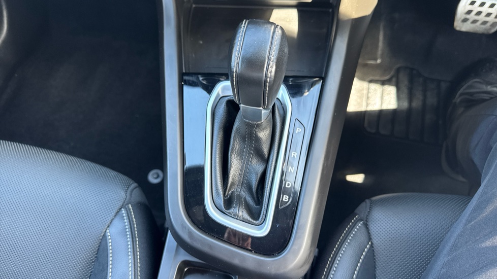 Renault Arkana 1.6 E-Tech full hybrid 145 Engineered 5dr Auto Hybrid Estate - Image 34
