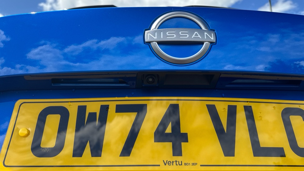 Nissan Juke 1.0 DiG-T Tekna+ 5dr Petrol Hatchback - Image 29