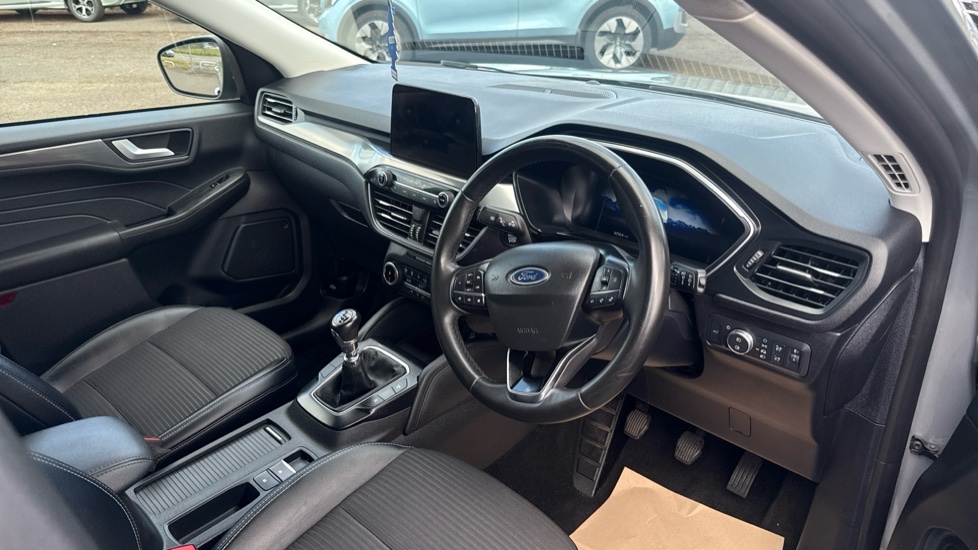 Ford Kuga 1.5 EcoBoost 150 Titanium Edition 5dr Petrol Estate - Image 11