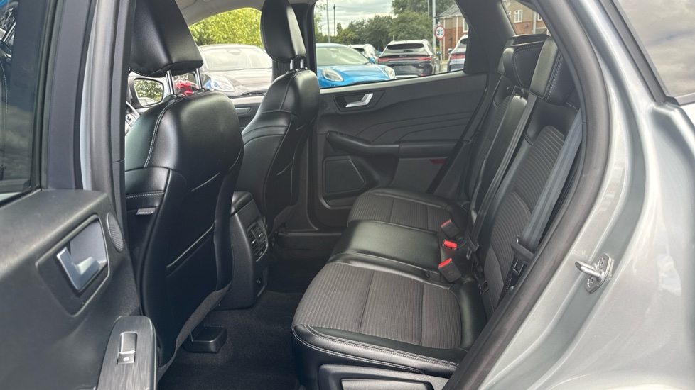 Ford Kuga 1.5 EcoBoost 150 Titanium Edition 5dr Petrol Estate - Image 16
