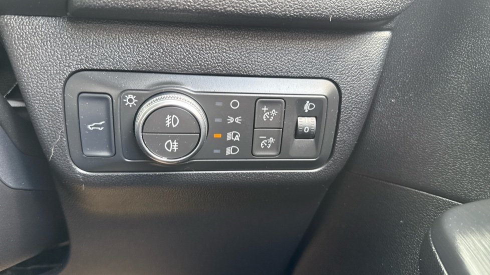 Ford Kuga 1.5 EcoBoost 150 Titanium Edition 5dr Petrol Estate - Image 32