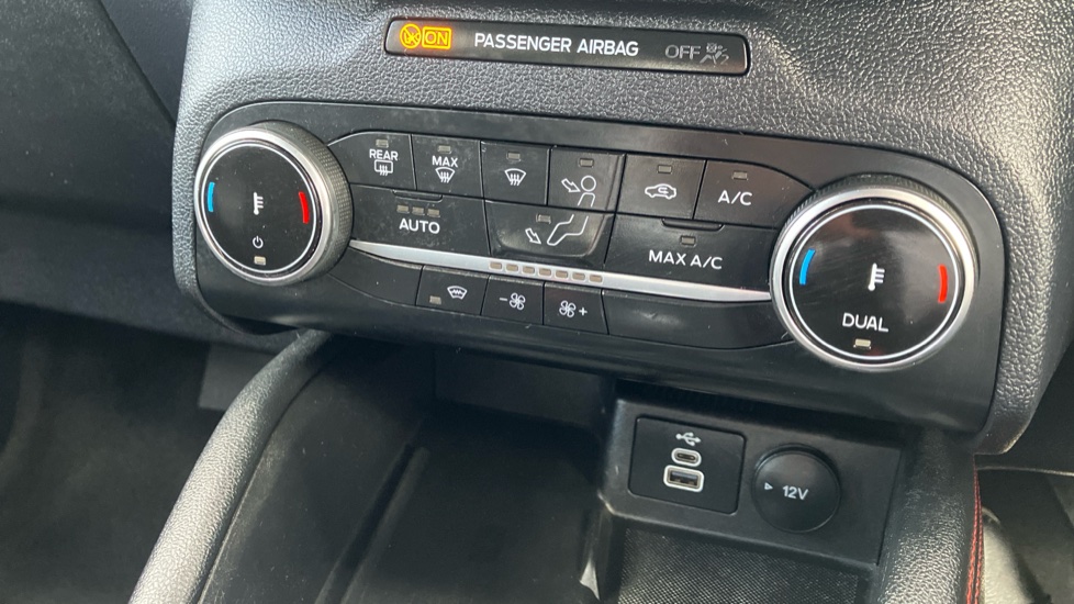 Ford Kuga 1.5 EcoBoost 150 ST-Line Edition 5dr Petrol Estate - Image 22