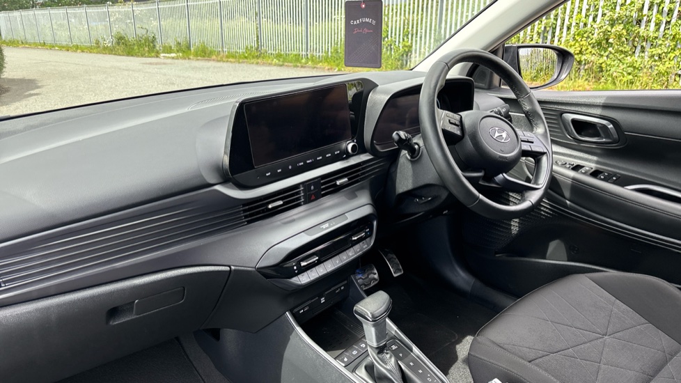 Hyundai BAYON 1.0 TGDi 48V MHEV Premium 5dr DCT Petrol Hatchback - Image 9