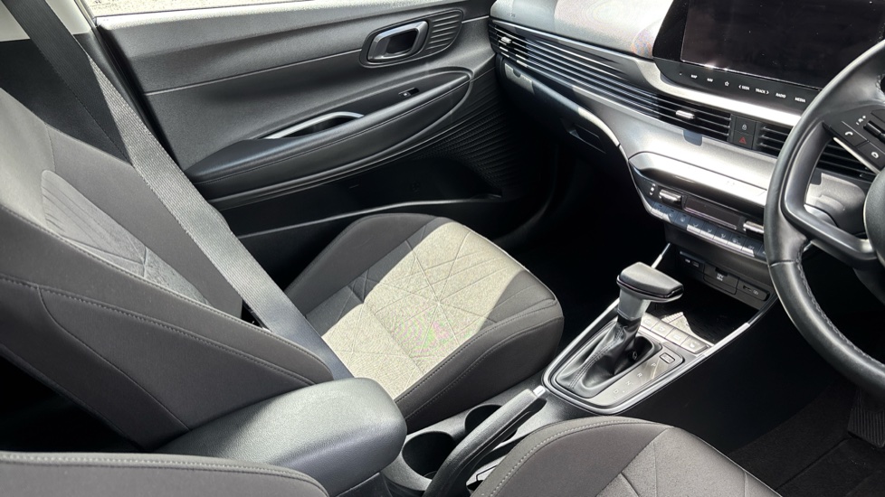 Hyundai BAYON 1.0 TGDi 48V MHEV Premium 5dr DCT Petrol Hatchback - Image 14