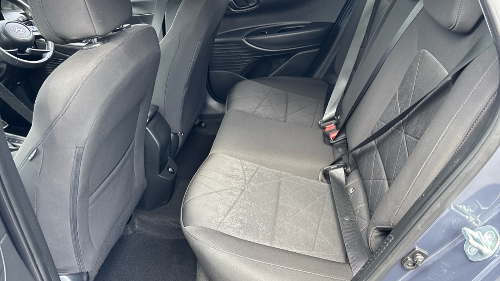 Hyundai BAYON 1.0 TGDi 48V MHEV Premium 5dr DCT Petrol Hatchback - Image 16