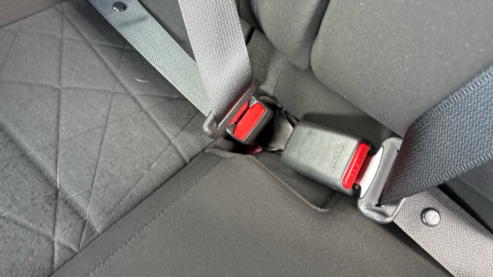 Hyundai BAYON 1.0 TGDi 48V MHEV Premium 5dr DCT Petrol Hatchback - Image 17