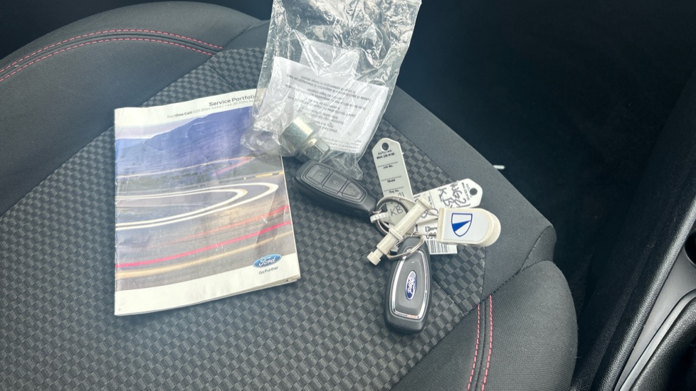 Ford Fiesta 1.0 EcoBoost Hybrid mHEV 125 ST-Line Edition 5dr Petrol Hatchback - Image 19