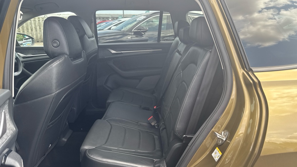 Skoda Kodiaq 2.0 TDI 193 SE L 4X4 5dr DSG [7 Seat] Diesel Estate - Image 16