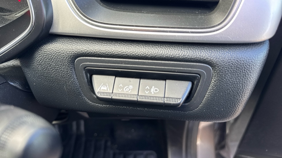 Renault Captur 1.6 E-Tech full hybrid 145 Techno 5dr Auto Hybrid Hatchback - Image 50